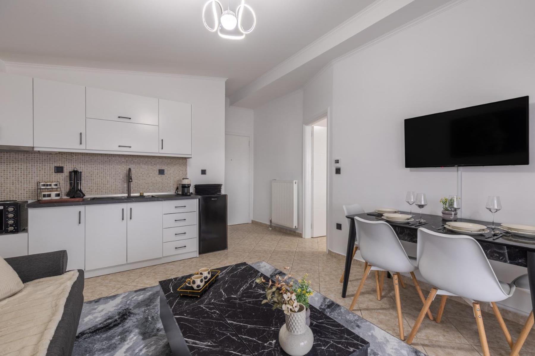 Luxury Central Apartment 2 ซานธี ภายนอก รูปภาพ